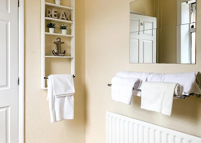 Lodge The Warwick - Quaint Victorian With Free Parking *