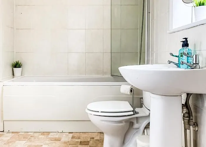 The Warwick - Quaint Victorian With Free Parking * York