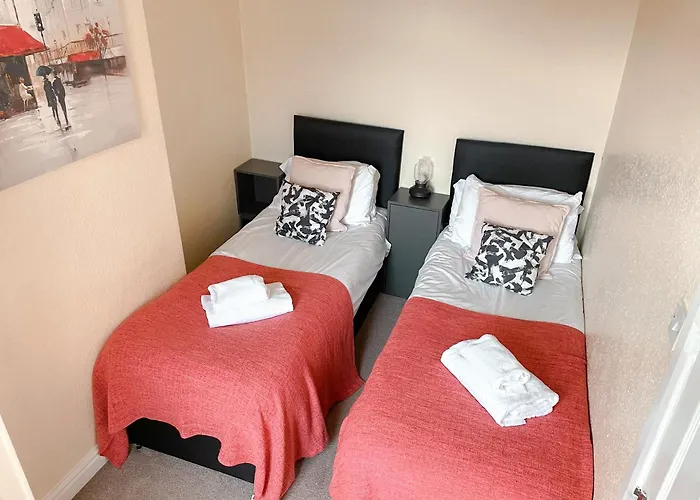 The Warwick - Quaint Victorian With Free Parking York