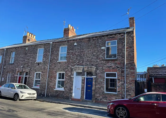 The Warwick - Quaint Victorian With Free Parking * York