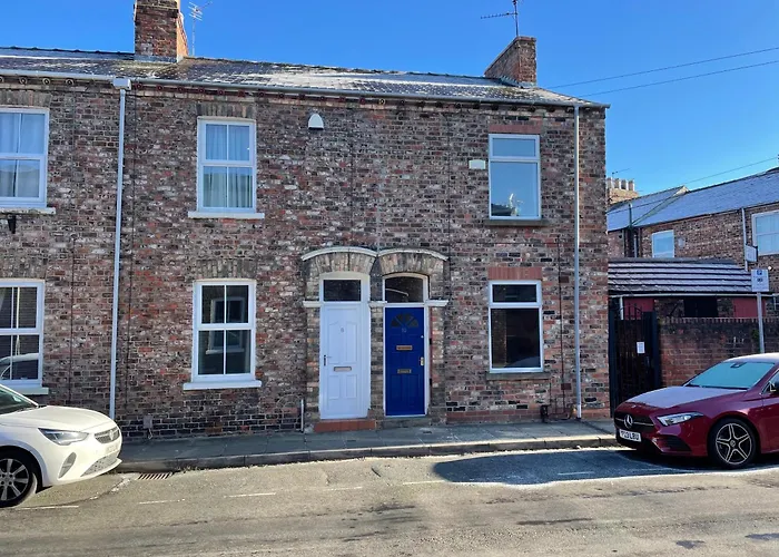 The Warwick - Quaint Victorian With Free Parking * York