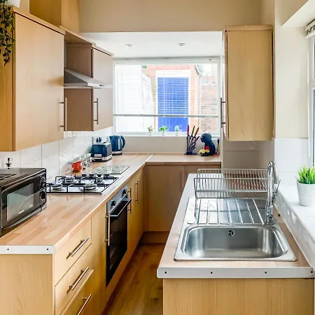 The Warwick - Quaint Victorian With Free Parking * York