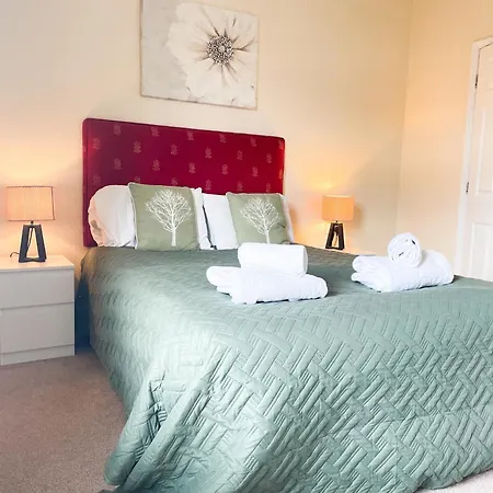 Hytte The Warwick - Quaint Victorian With Free Parking *